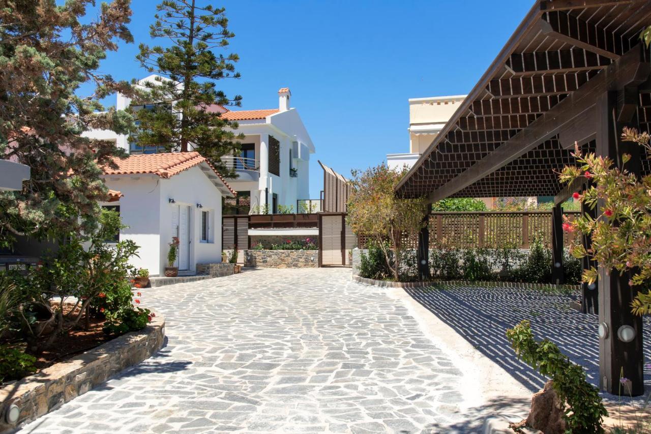 Paradisos luxury villas next to beach Koutsourás Exterior foto