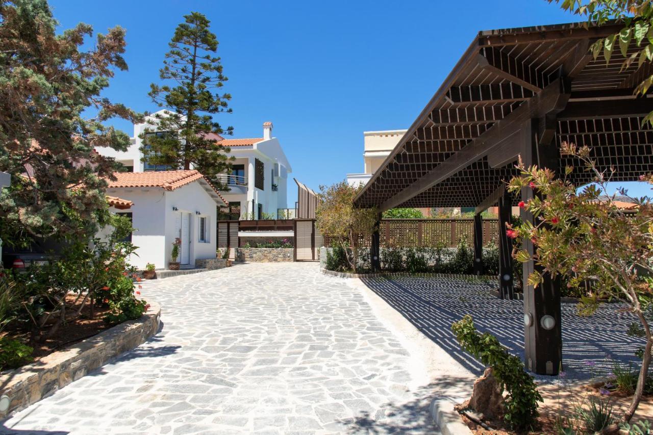 Paradisos luxury villas next to beach Koutsourás Exterior foto